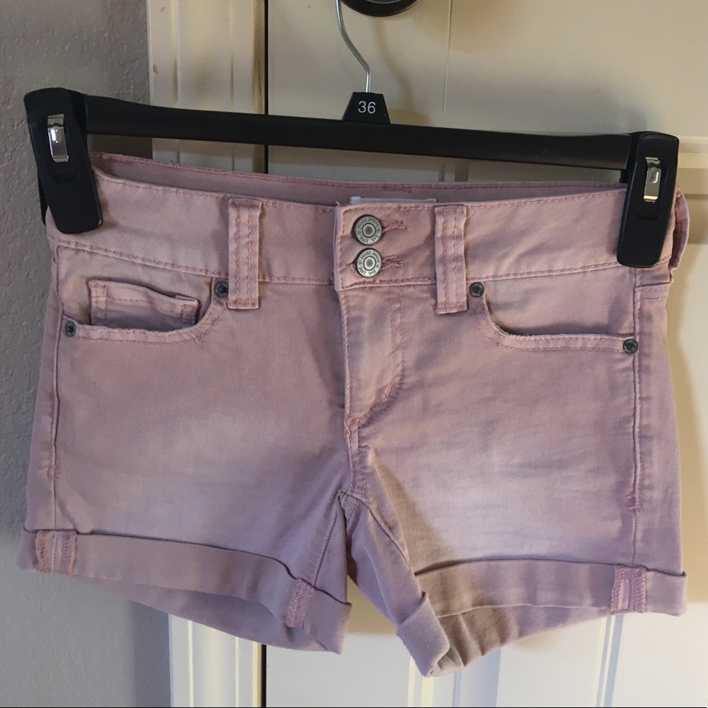pink shorts